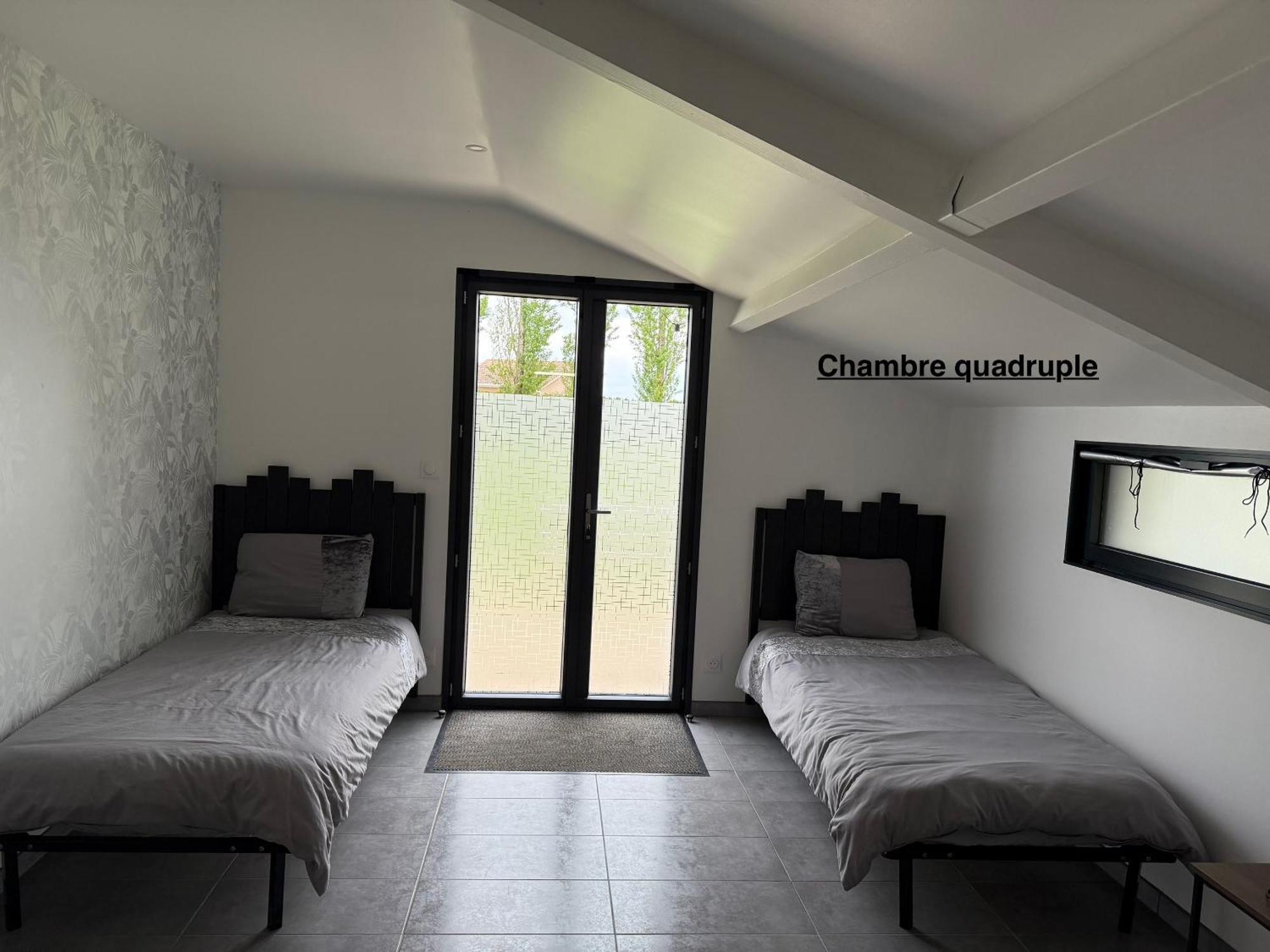 Parc De La Charmille Bed & Breakfast Saint-Etienne-sur-Reyssouze ภายนอก รูปภาพ