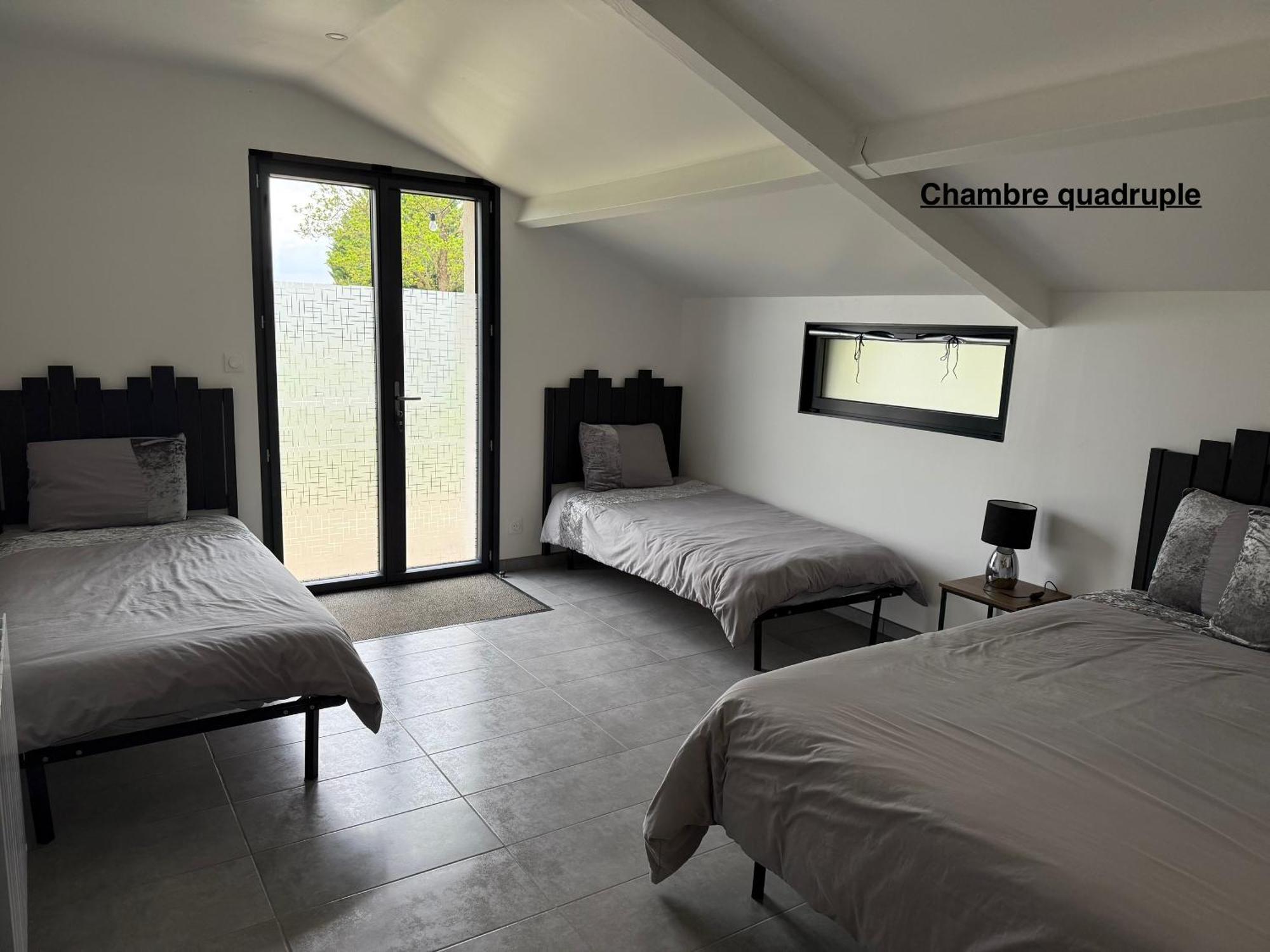 Parc De La Charmille Bed & Breakfast Saint-Etienne-sur-Reyssouze ภายนอก รูปภาพ